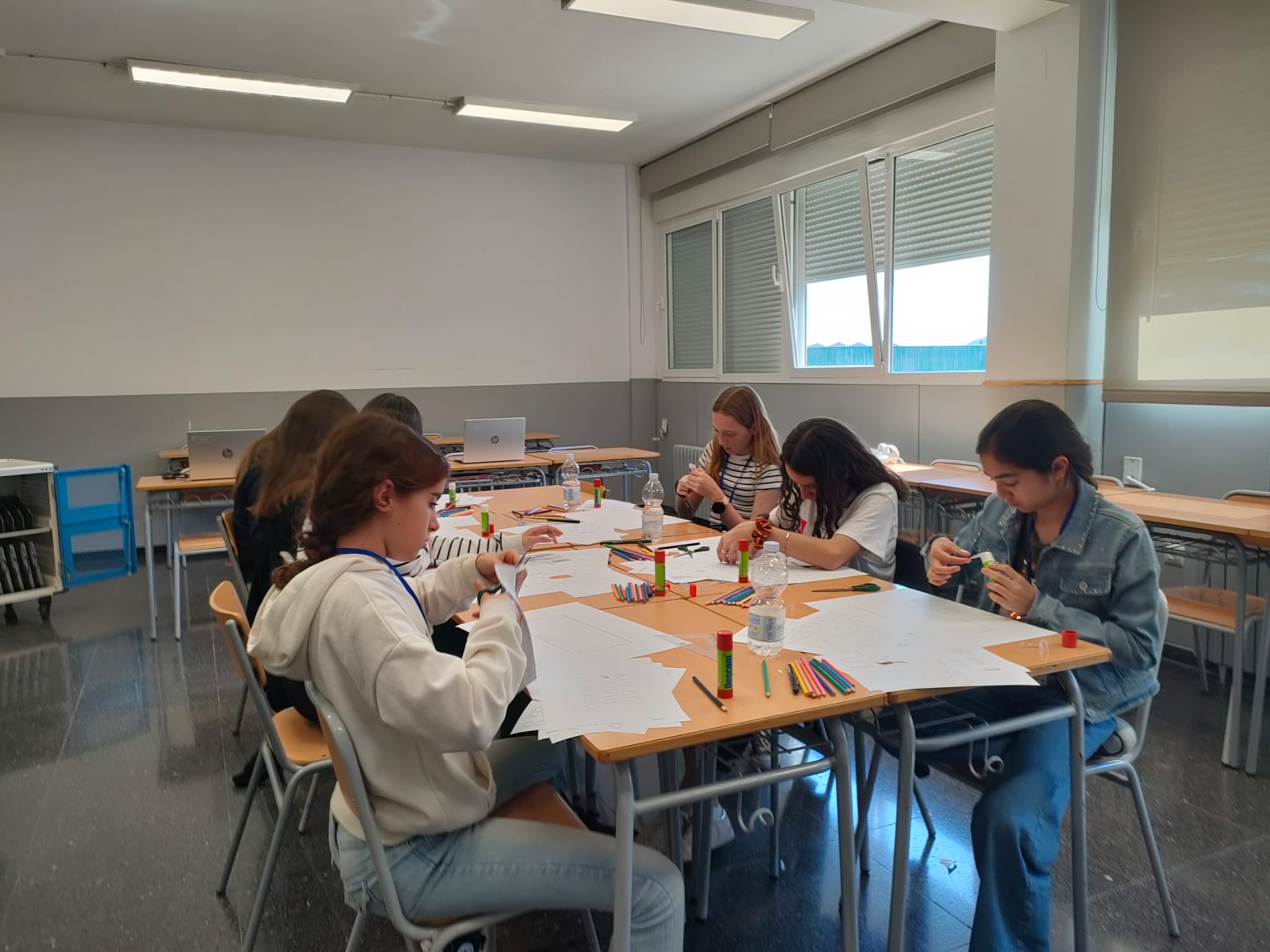 Fent una maqueta d'arquitectura que després es convertirà en plànol amb Realitat Virtual. 