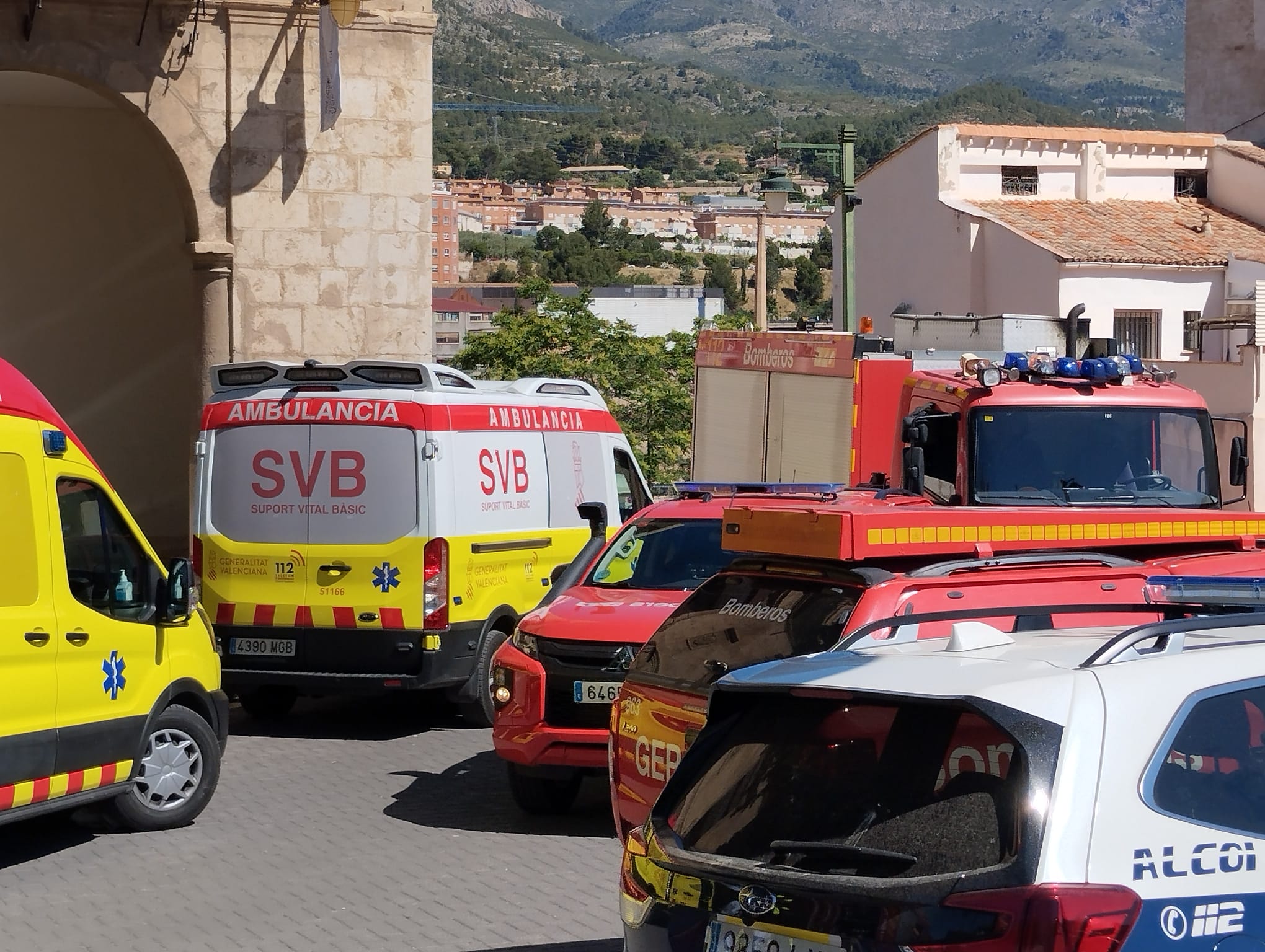 Dispositiu per atendre al treballador que ha caigut