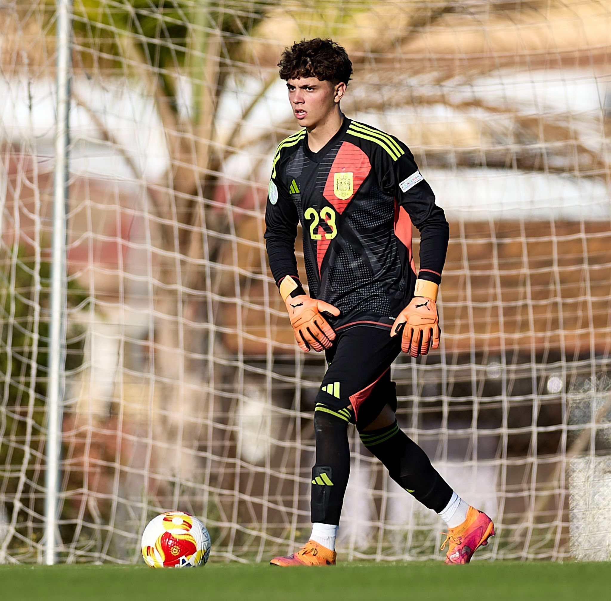 Joan Gómez com a porter