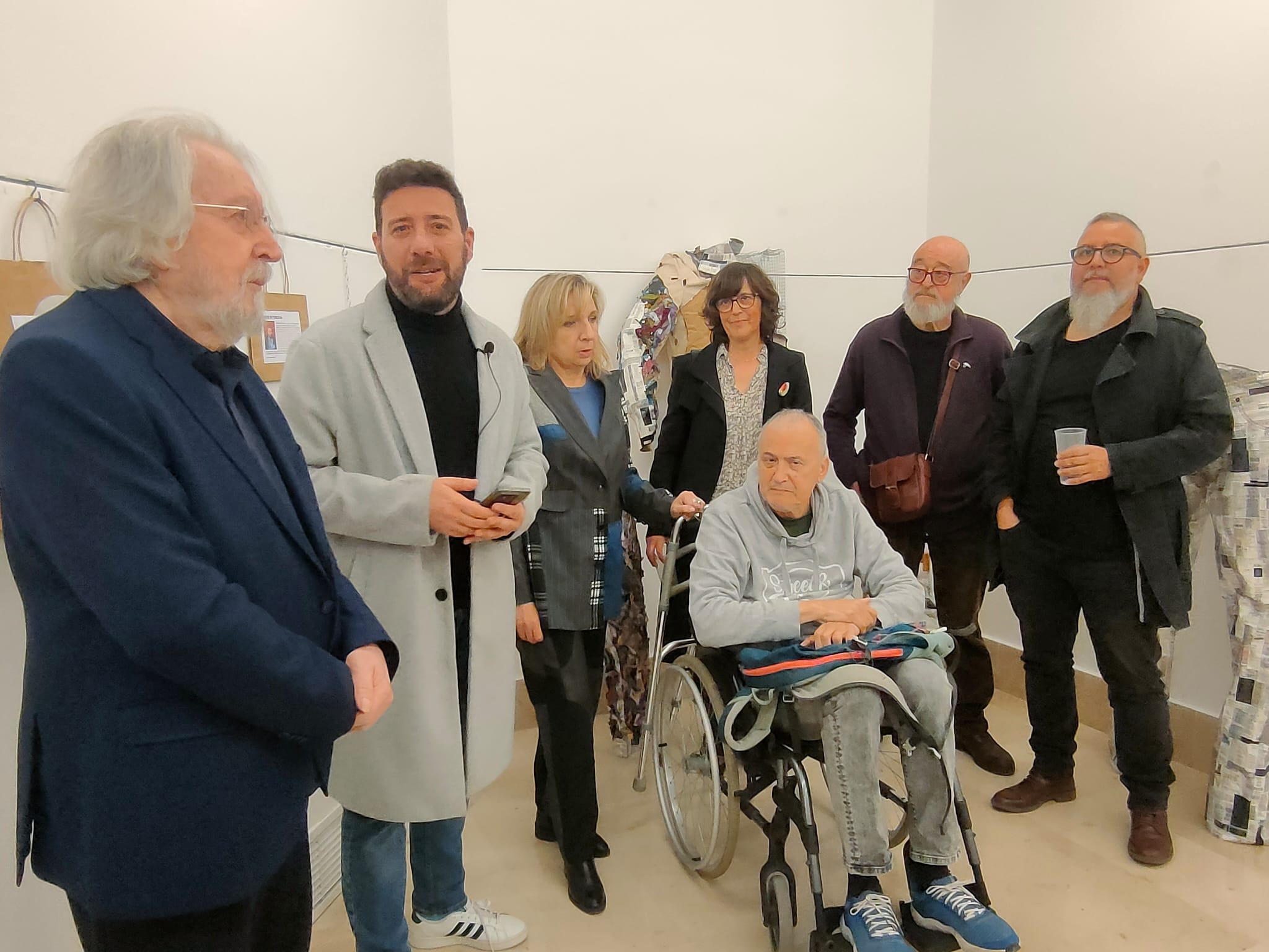 Antoni Miró, Álex Cerradelo i els 5 artistes de l'exposició col·lectiva