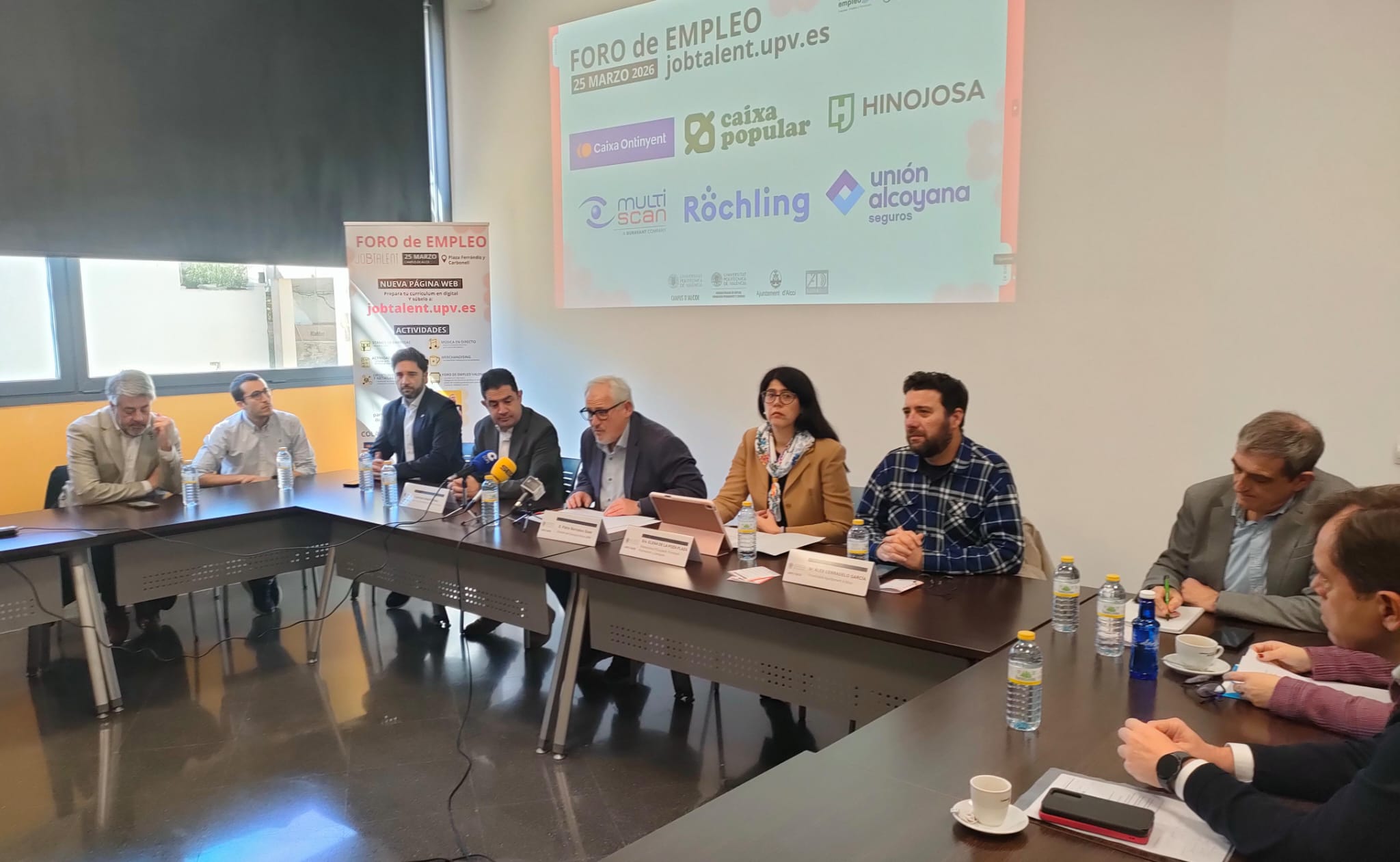 Presentacó del Fòrum amb representants de diferents empreses implicades. 