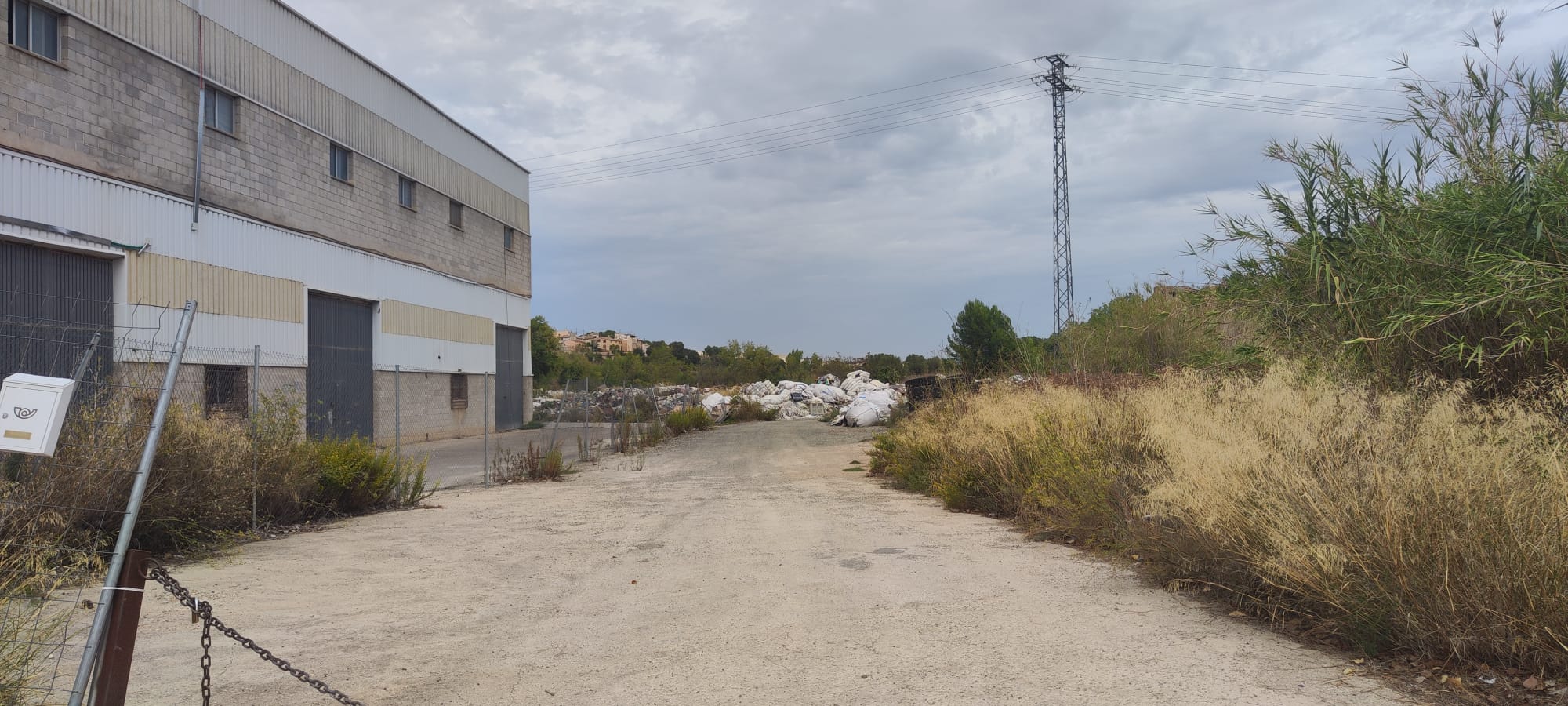 Imatge actual de l'accés a l'abocador