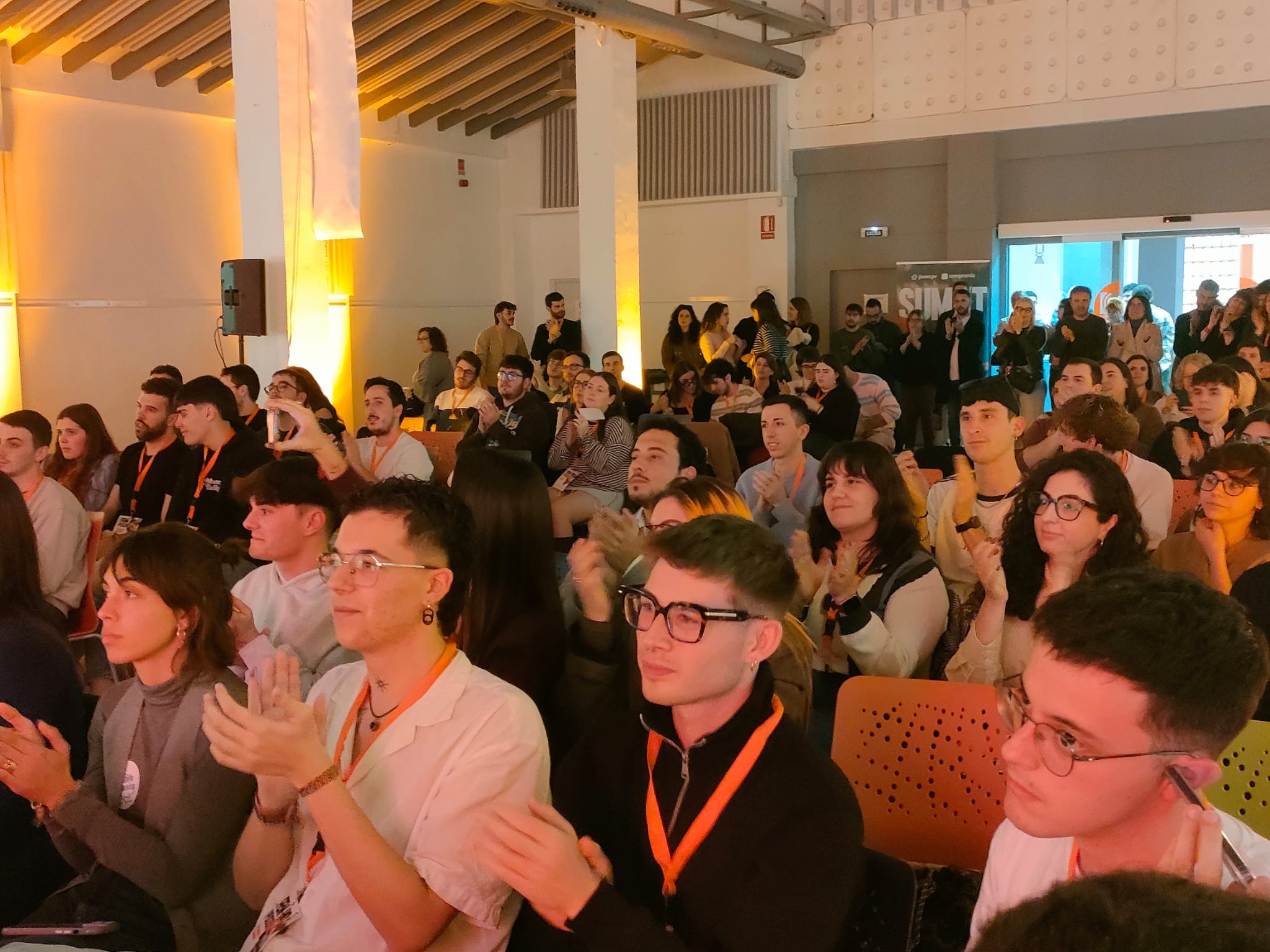 L'Àgora de gom a gom de joves de Compromís de tot el territori valencià. 