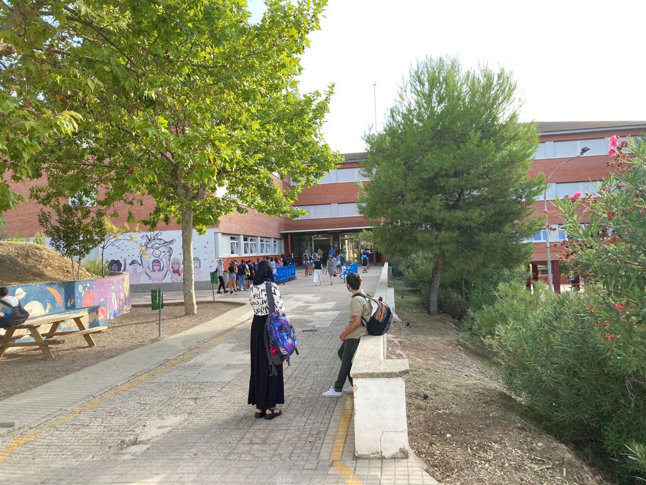 Primer dia en un dels instituts de les comarques