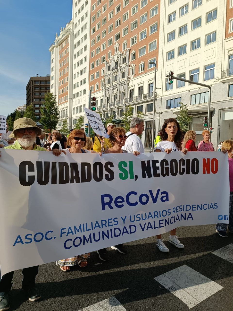 ReCoVa és la plataforma valenciana de familiars i usuaris de residències de majors, on s'integra la plataforma alcoiana.
