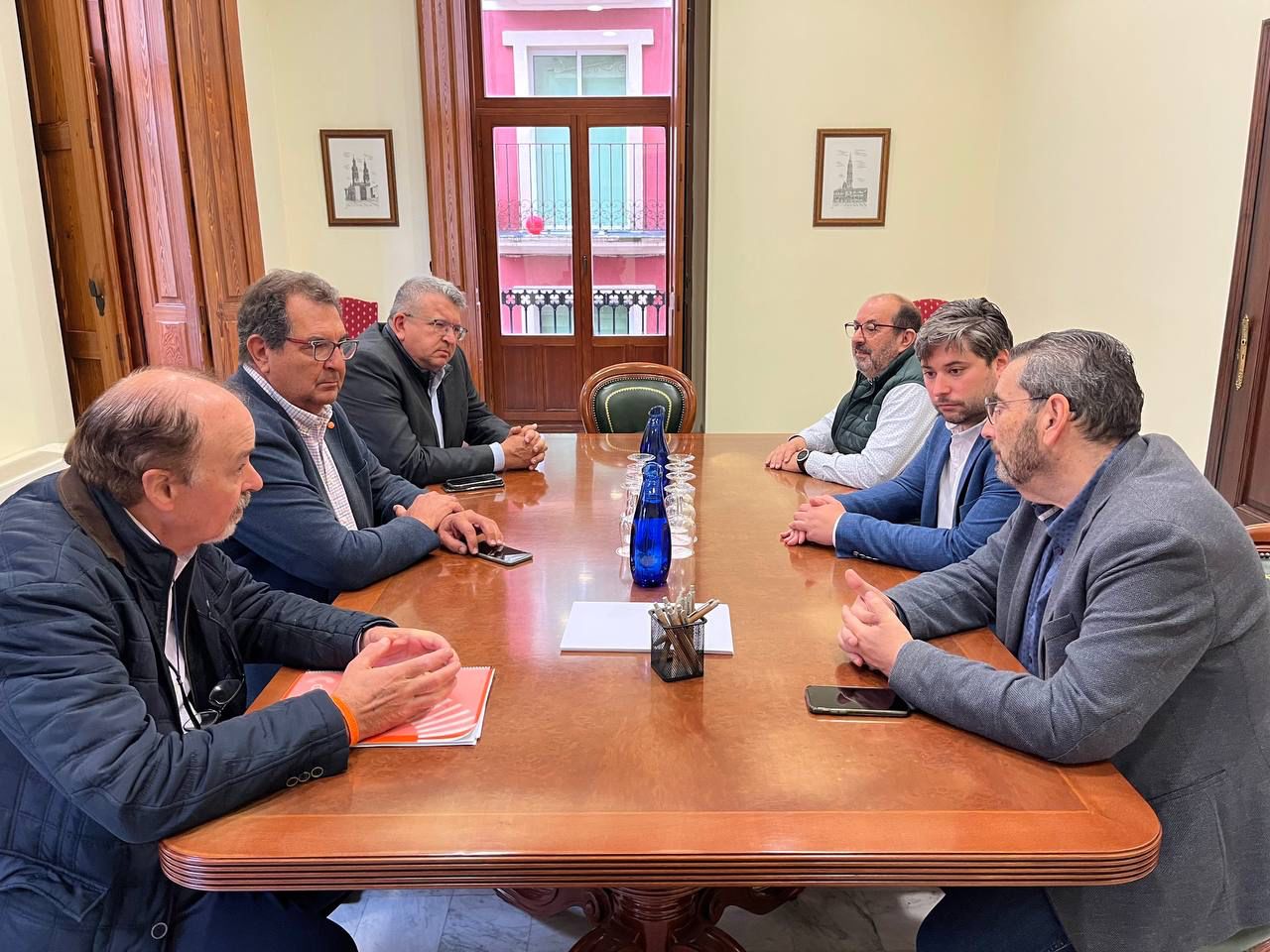 Reunió amb representants de FEDAC i la Cambra de Comerç