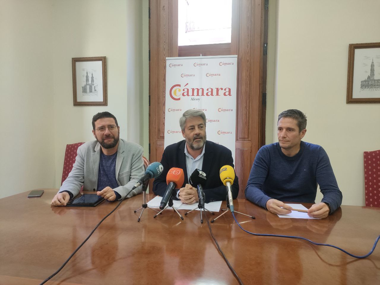 Presentació de la tercera edició dels premis de la Cambra de Comerç.