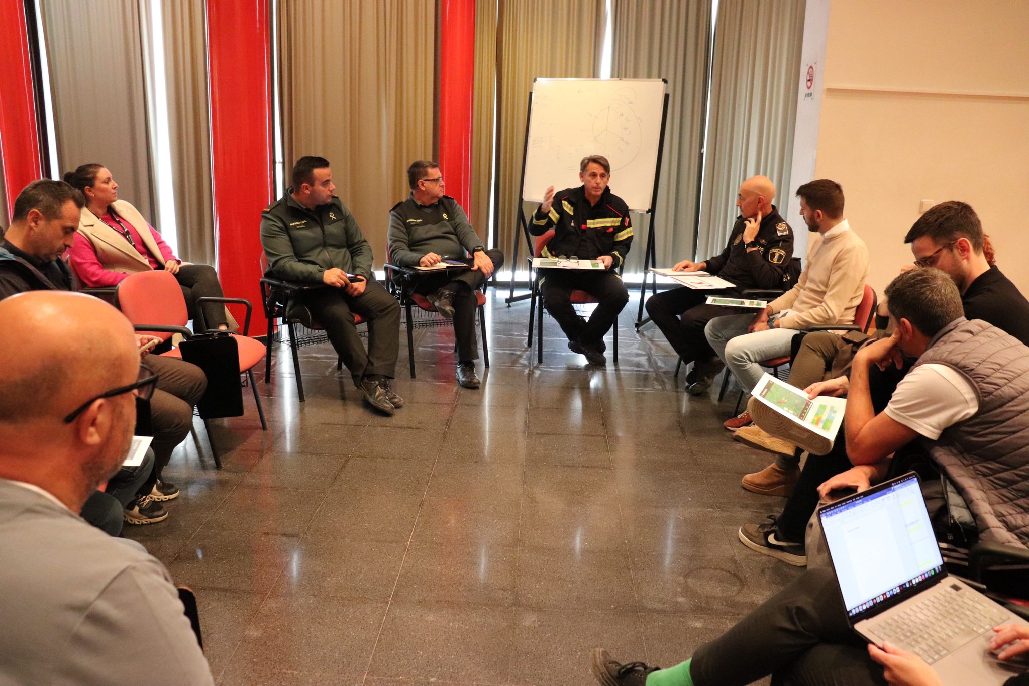 Reunió celebrada este 3 de novembre on s'ha decidit reobrir la Fira. 