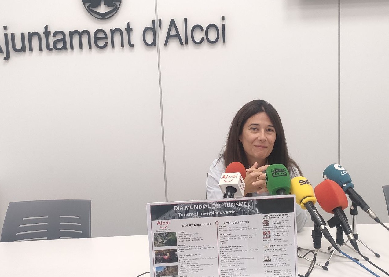 La regidora de turisme, Lorena Zamorano. 