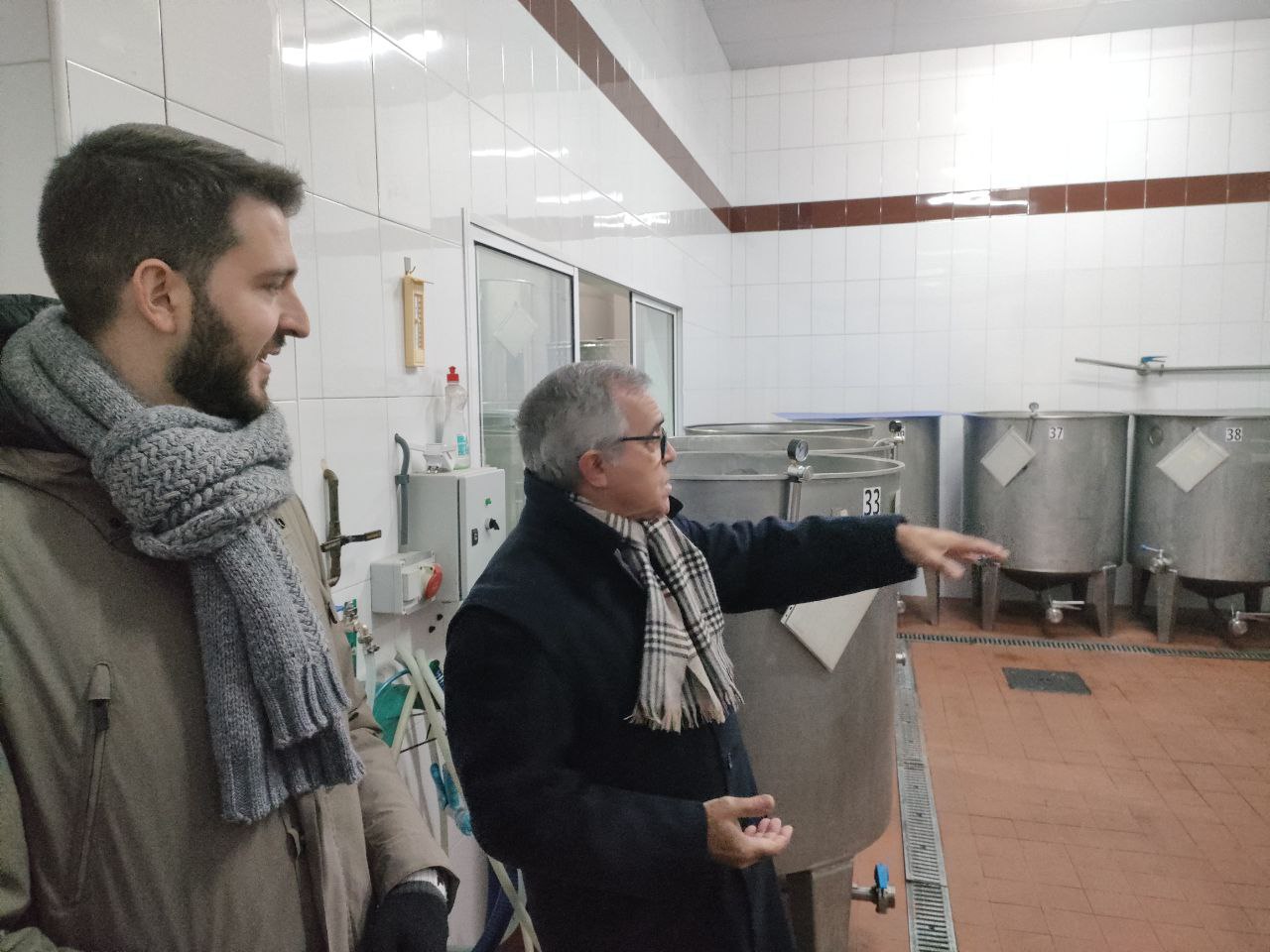 Jordi Pla i Rafa Montava en la cooperativa. 