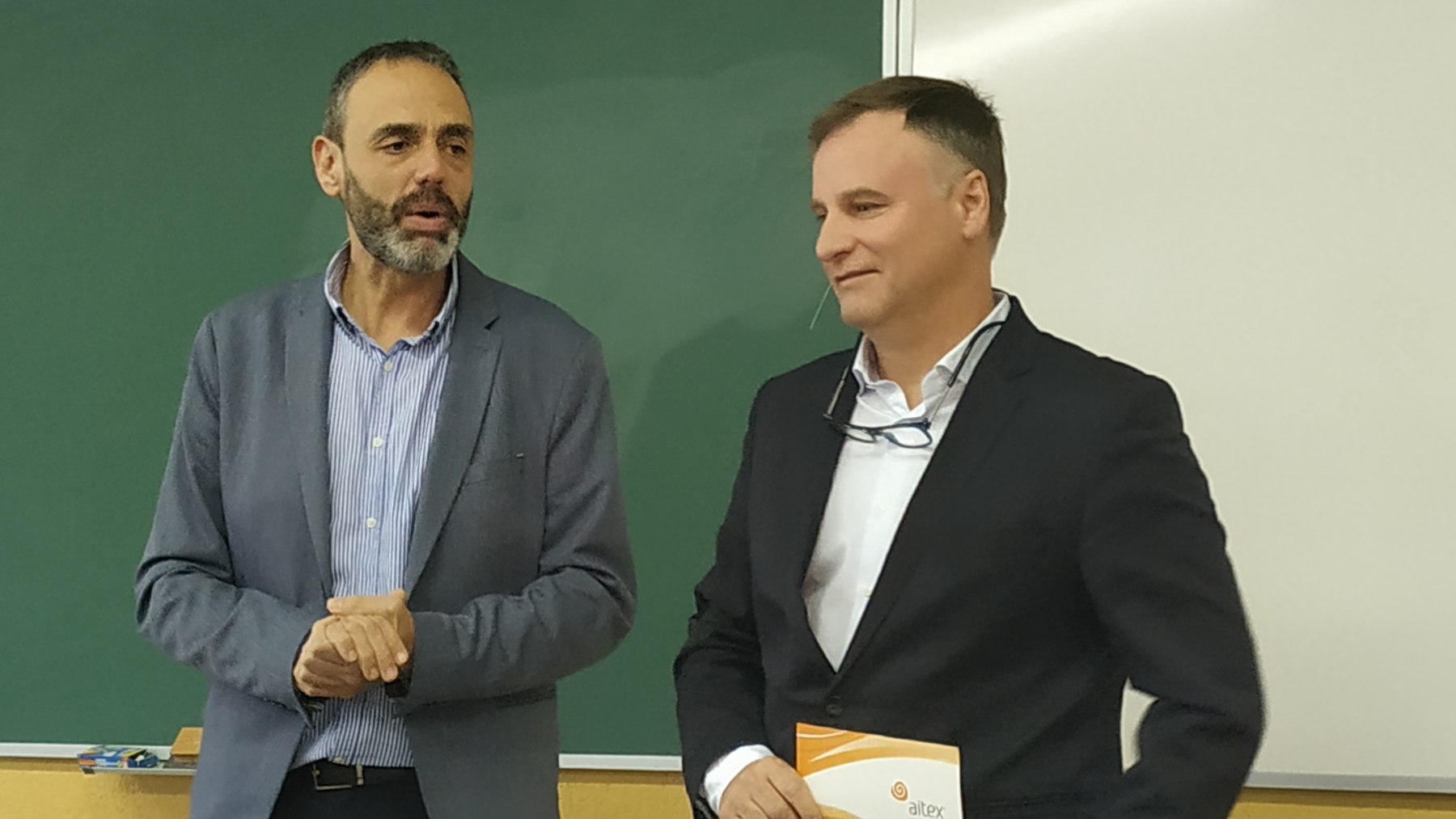 Juan Ignacio Torregrosa, director del campus d'Alcoi de la UPV; i Rafa Pascual, president d'AITEX