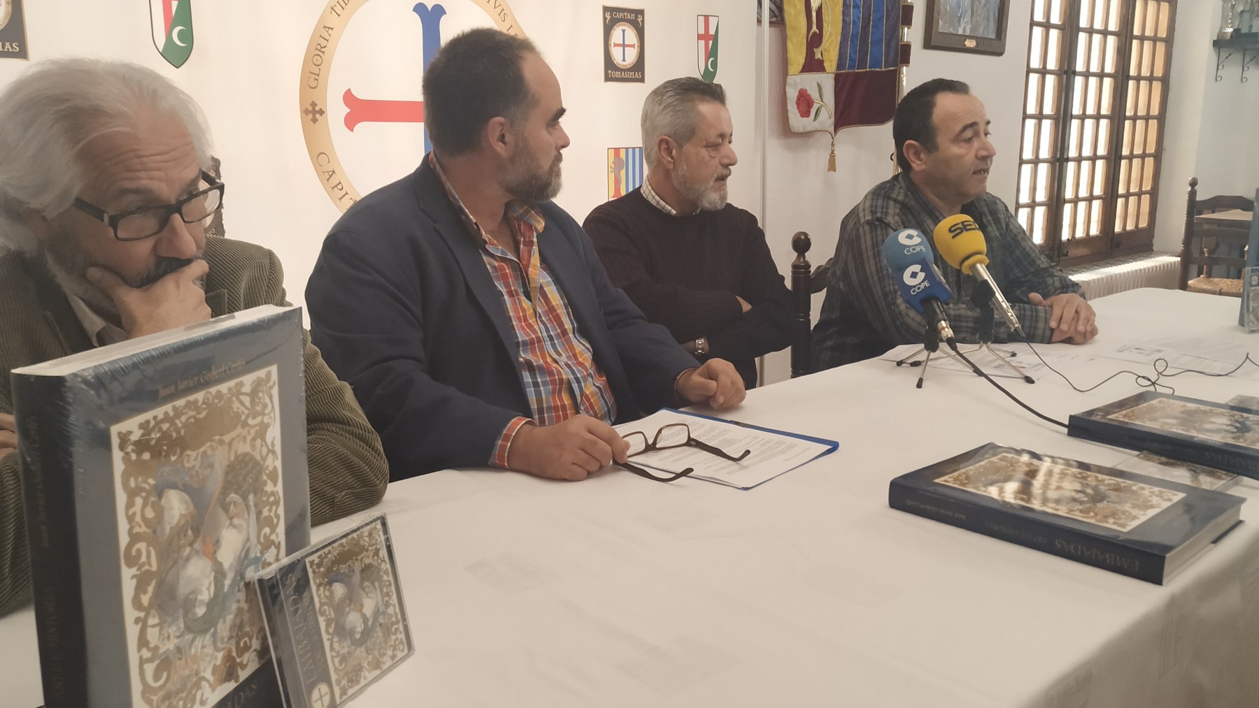 Presentació a la premsa del llibre de les Ambaixades